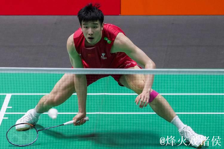 中国羽毛球大师赛：李诗沣战胜梁峻豪顺利晋级